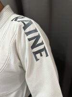 bjj gi with raine logo on shoulder